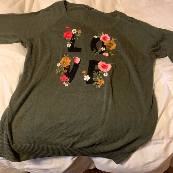Embroidered love torrid knit sweater 2xl - Picture 1 of 4